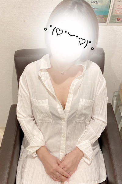 アロマバンカーの八木まみ