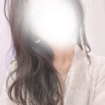 影山まゆか