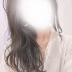 影山まゆか